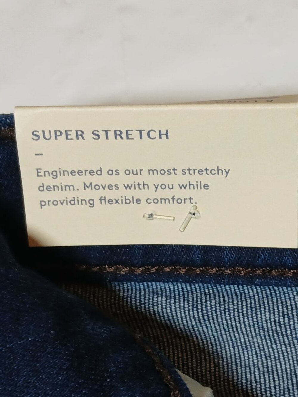 Universal Thread Denim Jeans Super Stretch HR ankle boot- 8 NWT